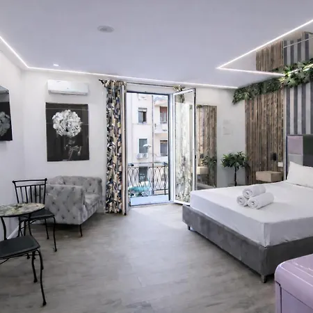 Luxury House Stazione - Centro Storico *